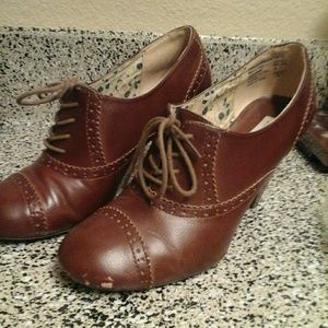 Heeled Oxfords